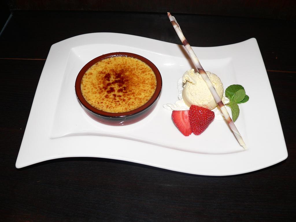 Cafe Restaurant 